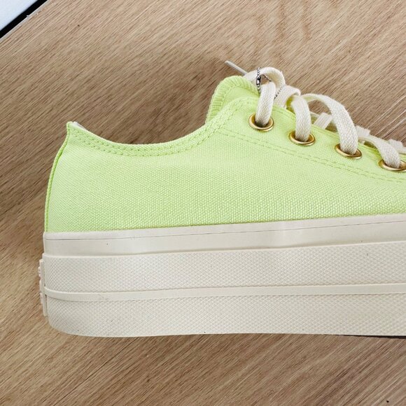 ⭐Converse Chuck Taylor All Star Lift Platform Sz 7 Women's Shoes Green A09913F⭐ - Picture 14 of 14